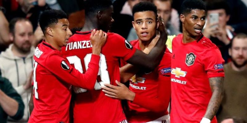 Tiêu chí đánh giá và xếp hạng đội bóng