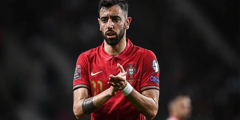 Bruno Fernandes tri ân người hâm mộ sau trận đấu cuối cùng tại World Cup 2026